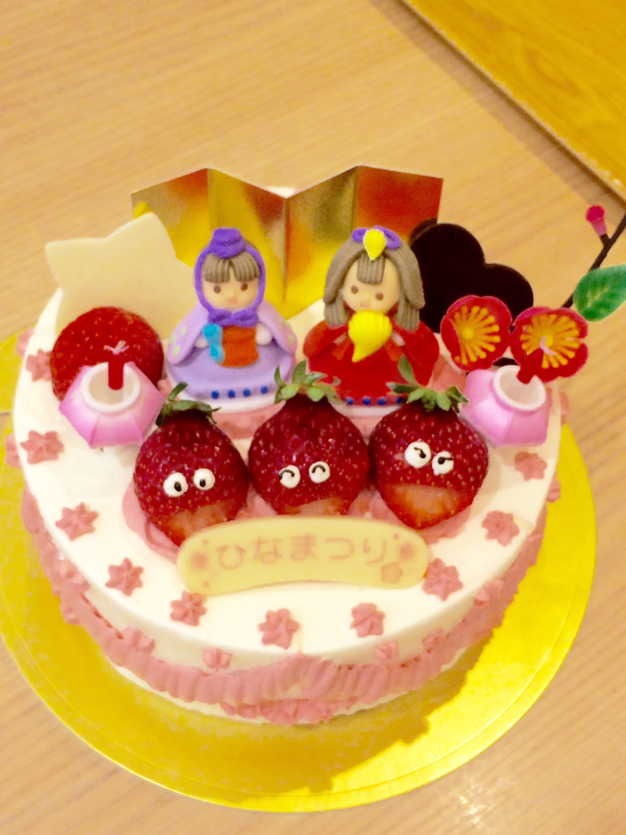 ひな祭りデコレーションケーキ予約受付中 高槻のケーキ屋で健康志向のpatisserie Yushin パティスリー遊心