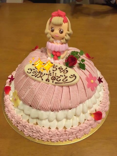 お祝いには遊心のデコレーションケーキが可愛い美味しいと噂 高槻のケーキ屋で健康志向のpatisserie Yushin パティスリー遊心